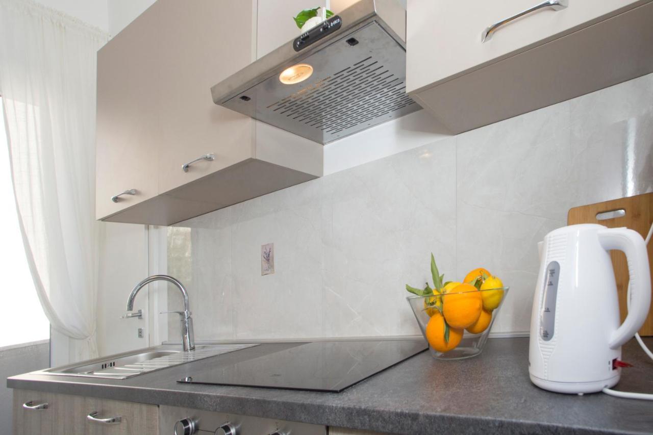 Lägenhet L&s Superior With Balcony And Parking - Excellent Location Within Walking Distance Of Diocletian's Palace And Bacvice